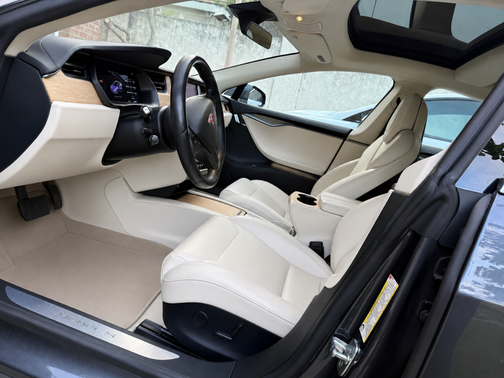 Gray 2018 Tesla Model S 75D