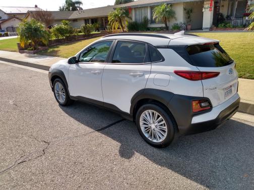 2020 Hyundai KONA SEL Plus