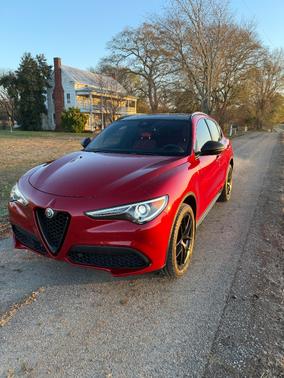 2018 Alfa Romeo Stelvio Ti Sport