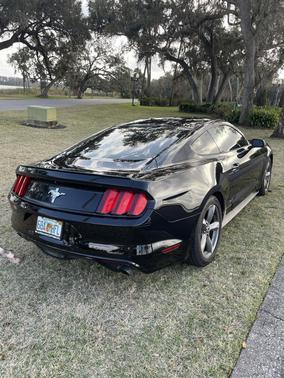 2016 Ford Mustang V6