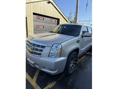 2011 Cadillac Escalade ESV Platinum Edition