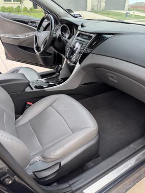 2012 Hyundai SONATA Limited