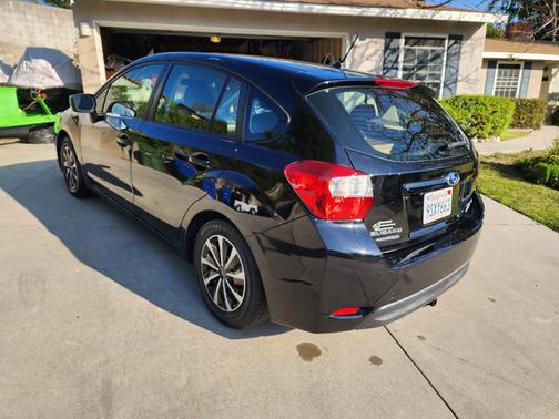 2016 Subaru Impreza 2.0i