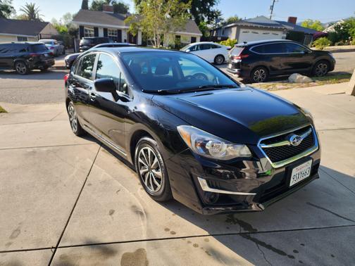 2016 Subaru Impreza 2.0i