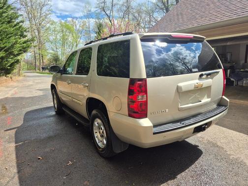 Beige 2007 Chevrolet Tahoe LT