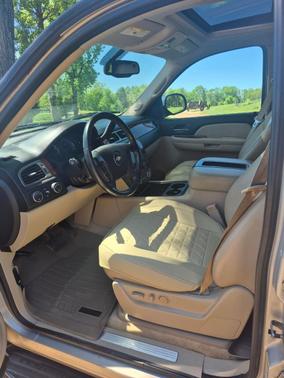 Beige 2007 Chevrolet Tahoe LT