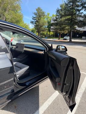 Black 2021 Tesla Model 3 Long Range