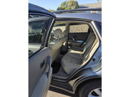 2004 INFINITI FX35 Base