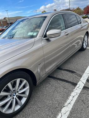 2022 BMW 740 i xDrive