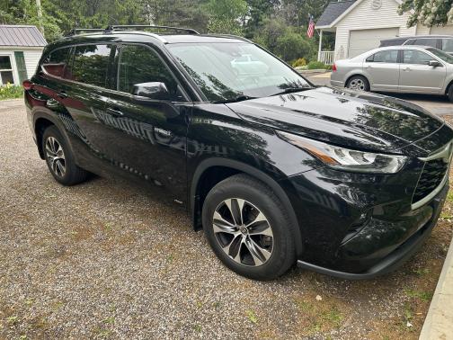 2020 Toyota Highlander Hybrid XLE