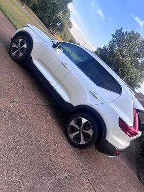 White 2023 Volvo XC40 B5 Plus Bright Theme
