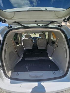 White 2021 Chrysler Pacifica Touring L