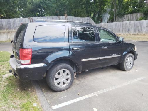 2009 Chrysler Aspen Limited