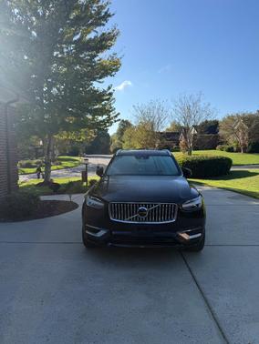 Black 2021 Volvo XC90 Recharge Plug-In Hybrid T8 Inscription 7 Passenger