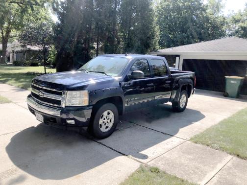 2008 Chevrolet Silverado 1500 LT1 Crew Cab