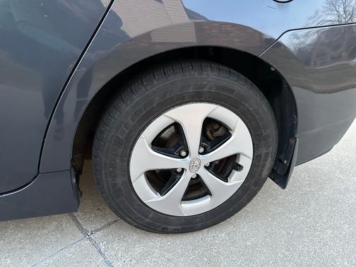 Gray 2012 Toyota Prius Two
