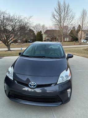 Gray 2012 Toyota Prius Two