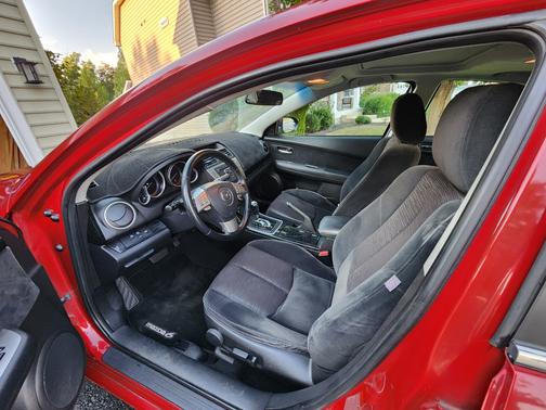 2010 Mazda Mazda6 i Touring Plus