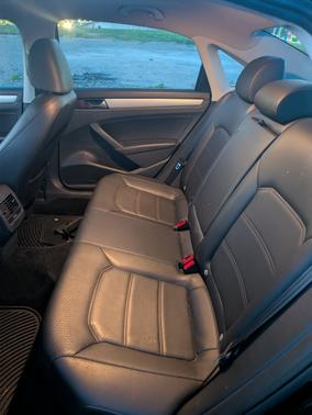 Black 2013 Volkswagen Passat 2.5 SE