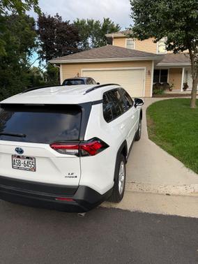 White 2019 Toyota RAV4 Hybrid LE