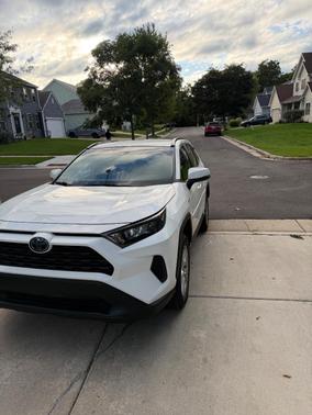 White 2019 Toyota RAV4 Hybrid LE