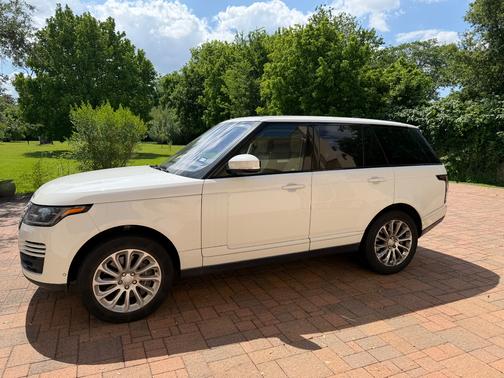 White 2018 Land Rover Range Rover 3.0L Supercharged HSE