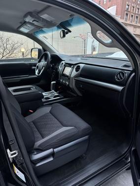 2016 Toyota Tundra SR5