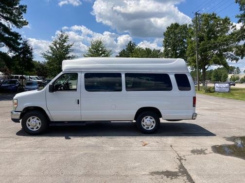 White 2013 Ford E250 Cargo
