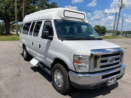 White 2013 Ford E250 Cargo