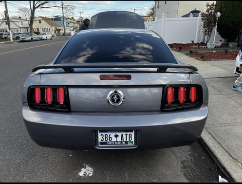 Gray 2006 Ford Mustang Base