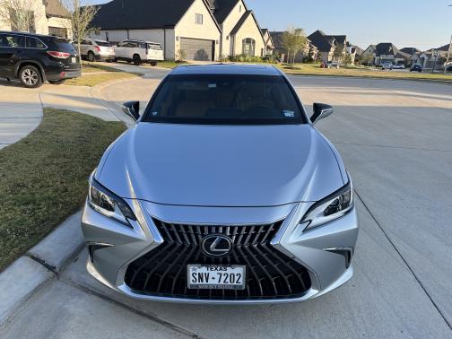 2023 Lexus ES 350 Base