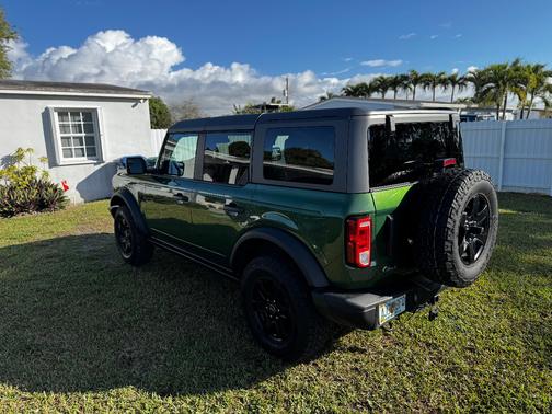 2024 Ford Bronco Black Diamond