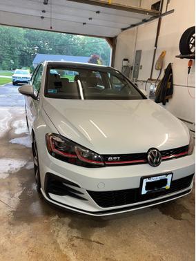 2018 Volkswagen Golf GTI 2.0T SE 4-Door