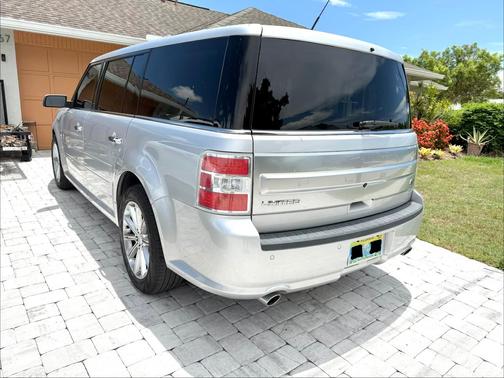 Silver 2019 Ford Flex Limited