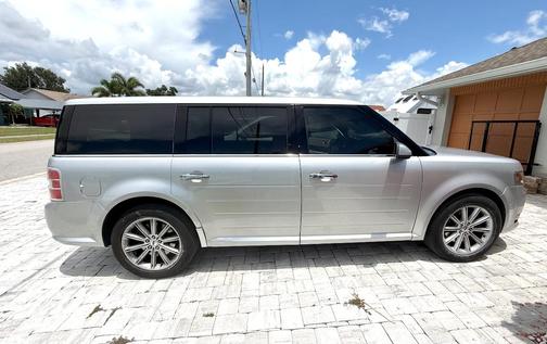 Silver 2019 Ford Flex Limited