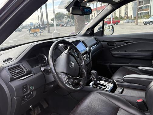2017 Honda Ridgeline Black Edition