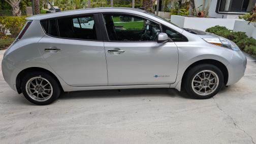 2013 Nissan Leaf S