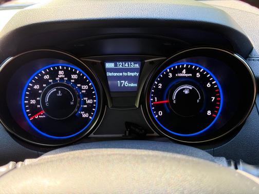 White 2014 Hyundai Genesis Coupe 2.0T R-Spec