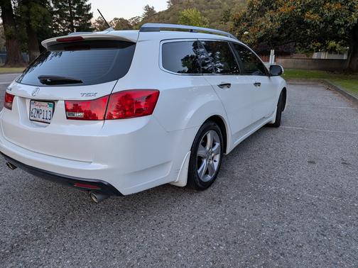 White 2012 Acura TSX 2.4
