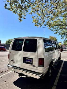 White 2009 Ford E350 Super Duty XL