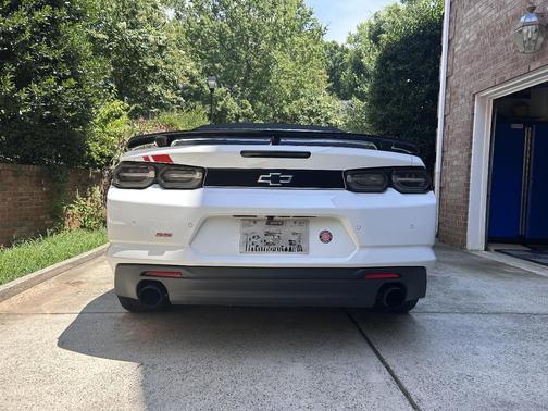 White 2022 Chevrolet Camaro 2SS