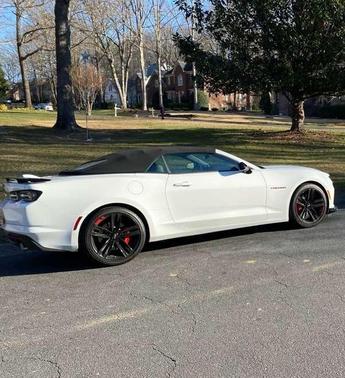 White 2022 Chevrolet Camaro 2SS