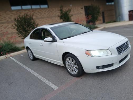 White 2009 Volvo S80 3.2