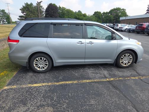 2014 Toyota Sienna XLE