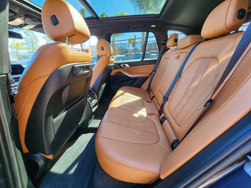 2022 BMW X5 PHEV xDrive45e