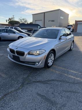 2012 BMW 528 i