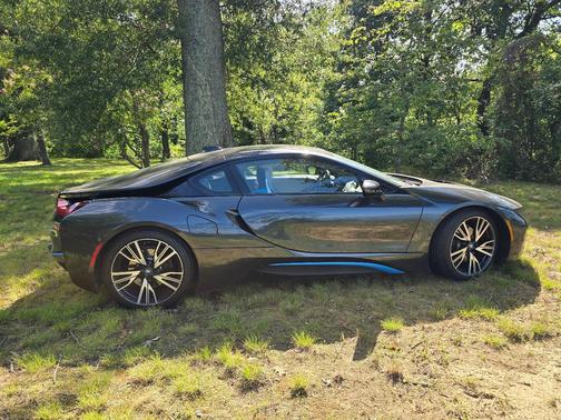 Black 2014 BMW i8 Base
