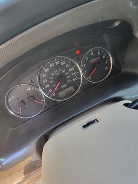 Gold 2005 Mazda MPV ES