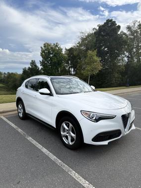 2020 Alfa Romeo Stelvio Base