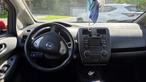 Red 2015 Nissan Leaf S
